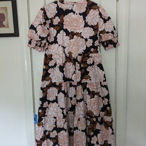 Floral Dress with Pockets